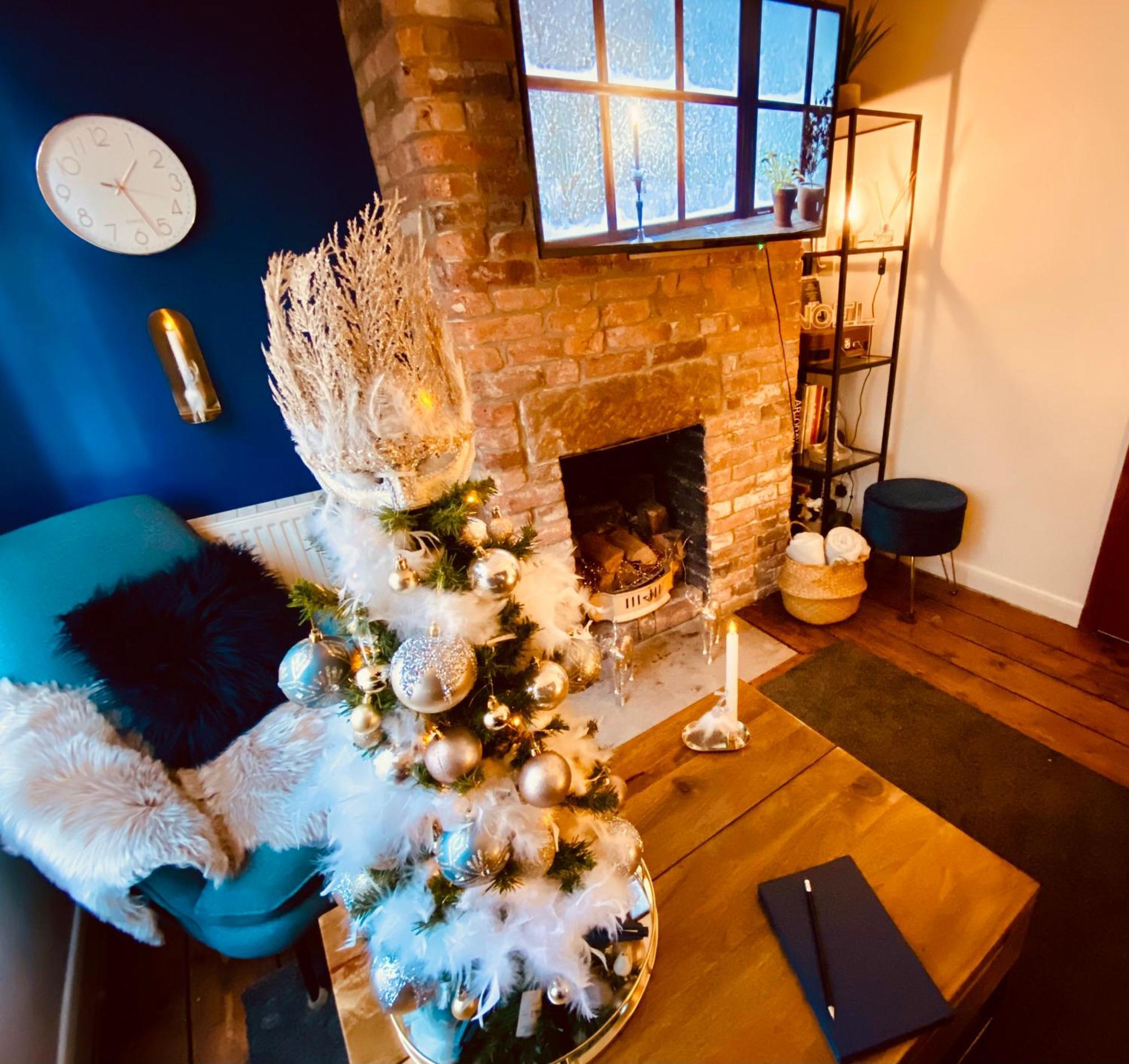 The Tenth House, Grade II Listed Georgian Town House, Wirksworth, Derbyshire, Peak District Cottage, Sleeps 4 Dış mekan fotoğraf